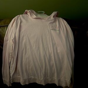 EUC girls vineyard vines hoodie. Size XL. Color is a soft pink.